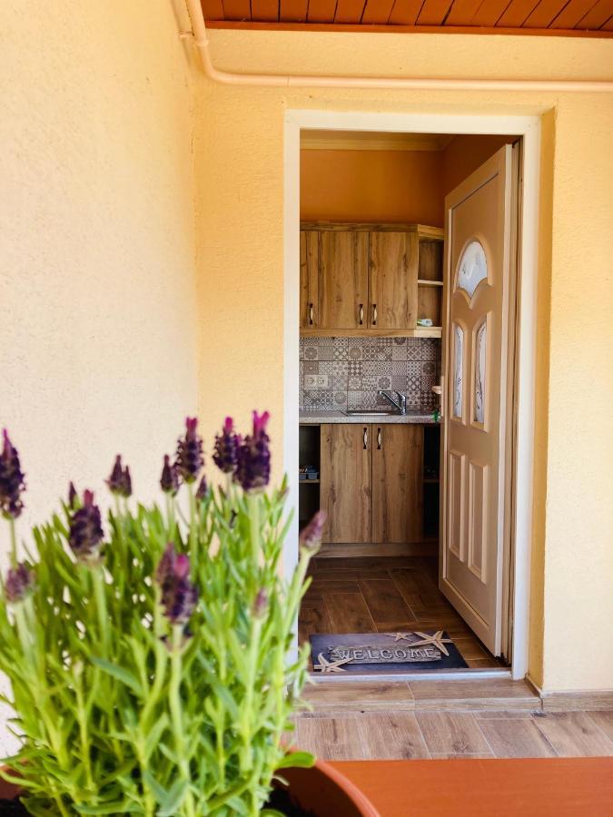 Two-Bedroom Apartment,1121825796:JPEG