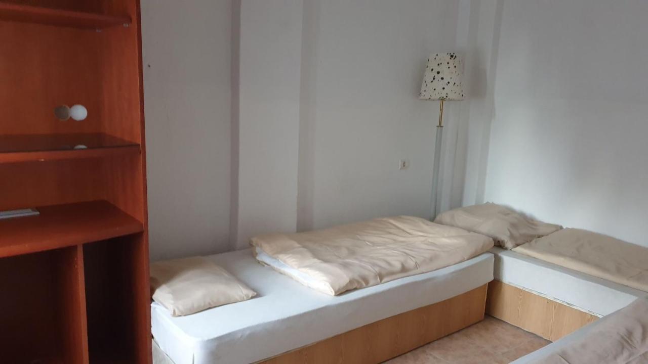 Family Room,1116067965:JPEG