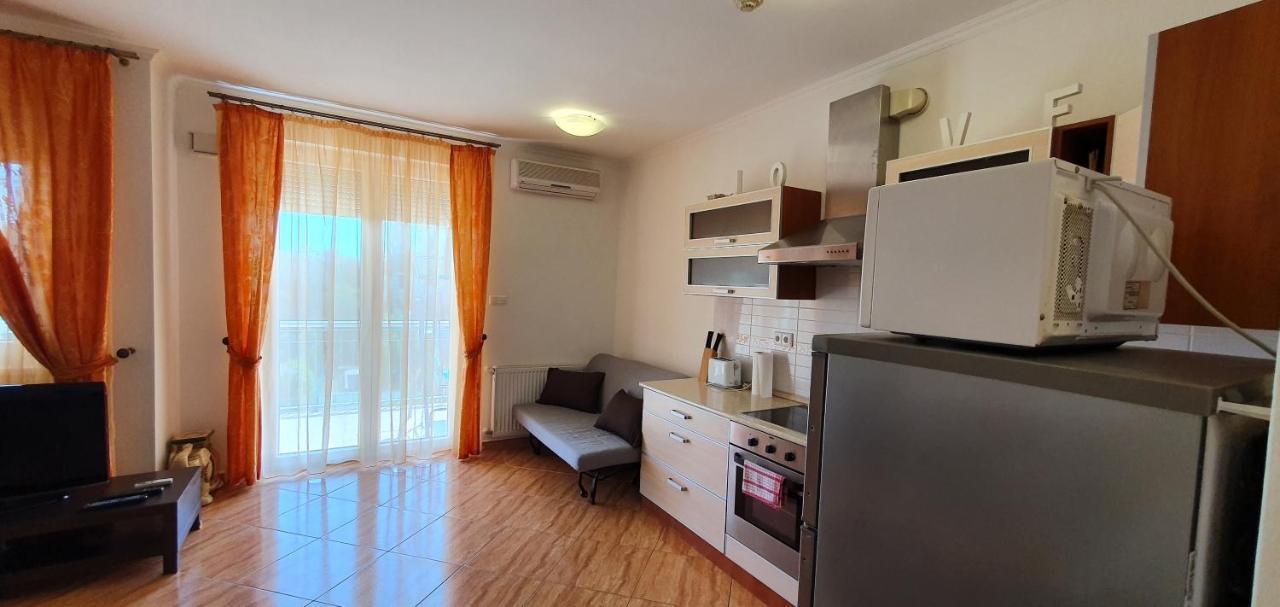 Apartment,1122737649:JPEG