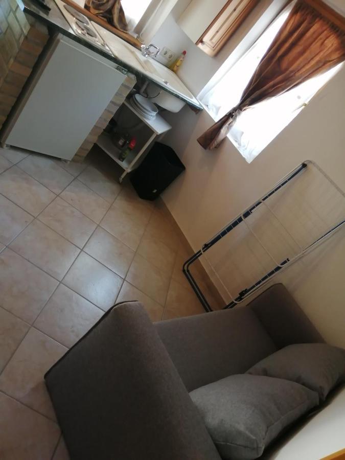 One-Bedroom Apartment,1125017145:JPEG