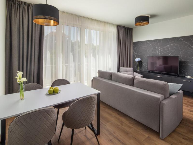 Two-Bedroom Apartment,1147268863:JPEG