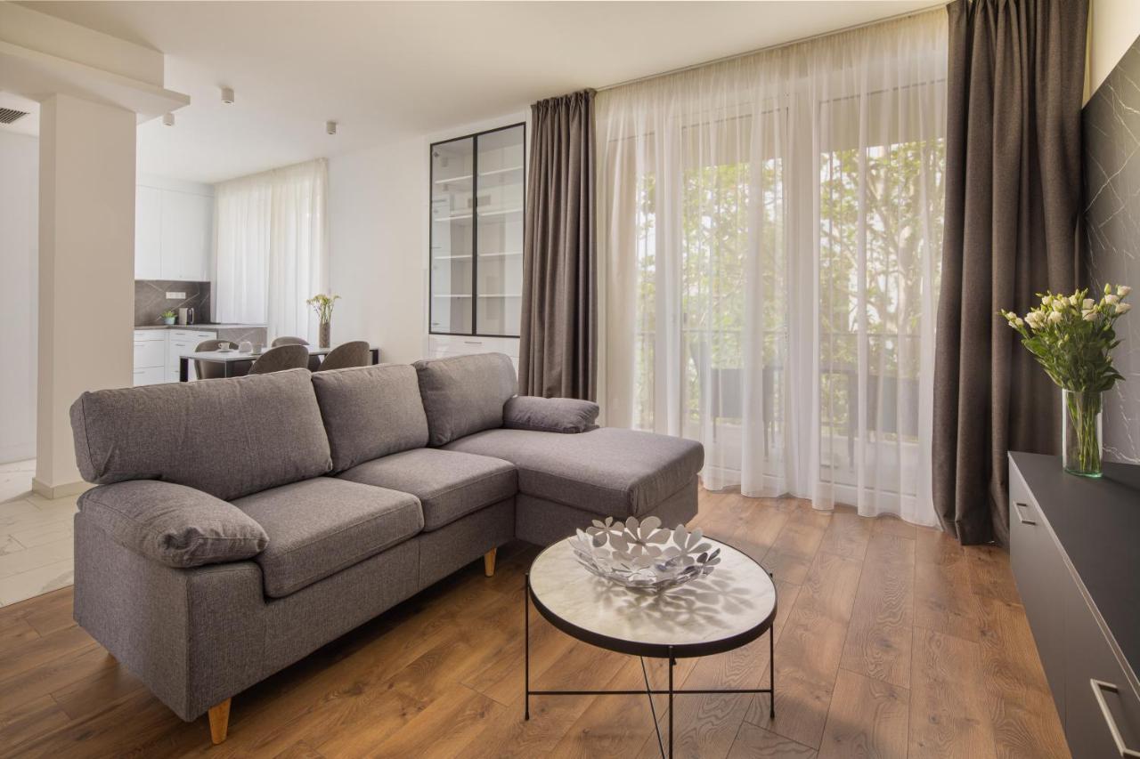 Two-Bedroom Apartment,1147269160:JPEG