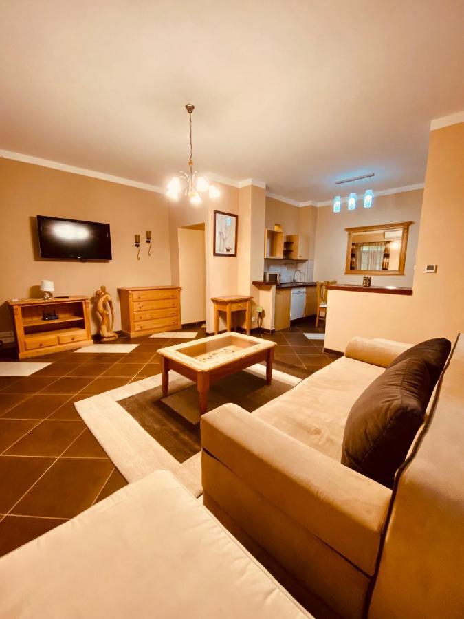 Family Suite,1237131529:JPEG