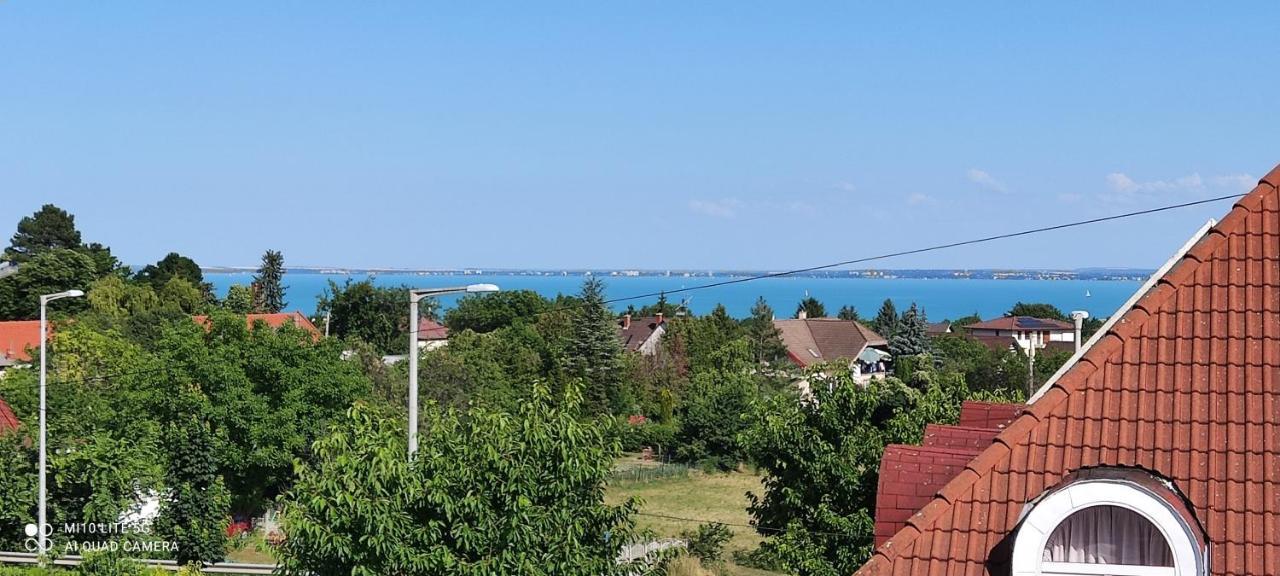 Apartment mit 3 Schlafzimmern und Balkon