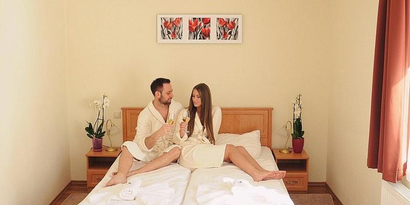 Kétágyas szoba - a kertre nyíló kilátással