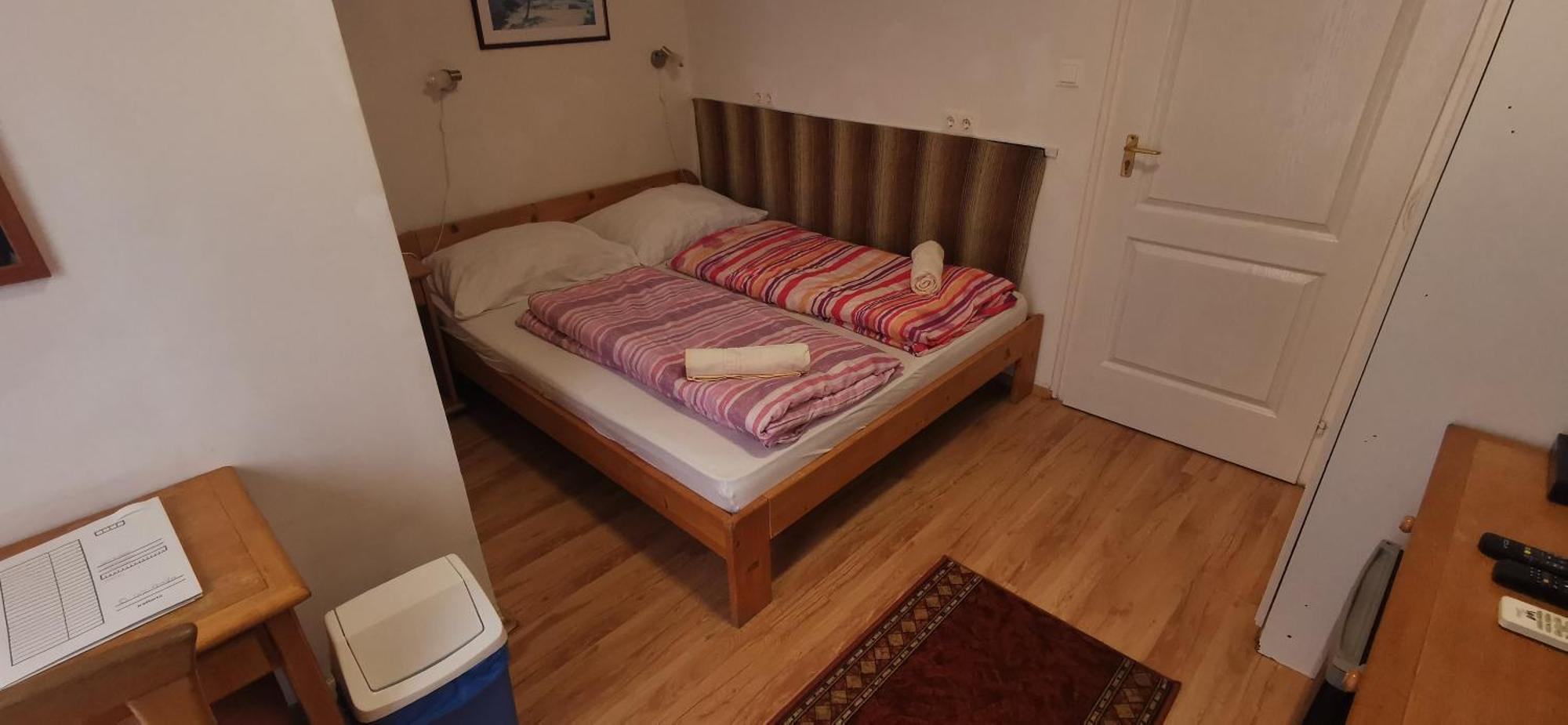 Double Room,1742808726:JPEG