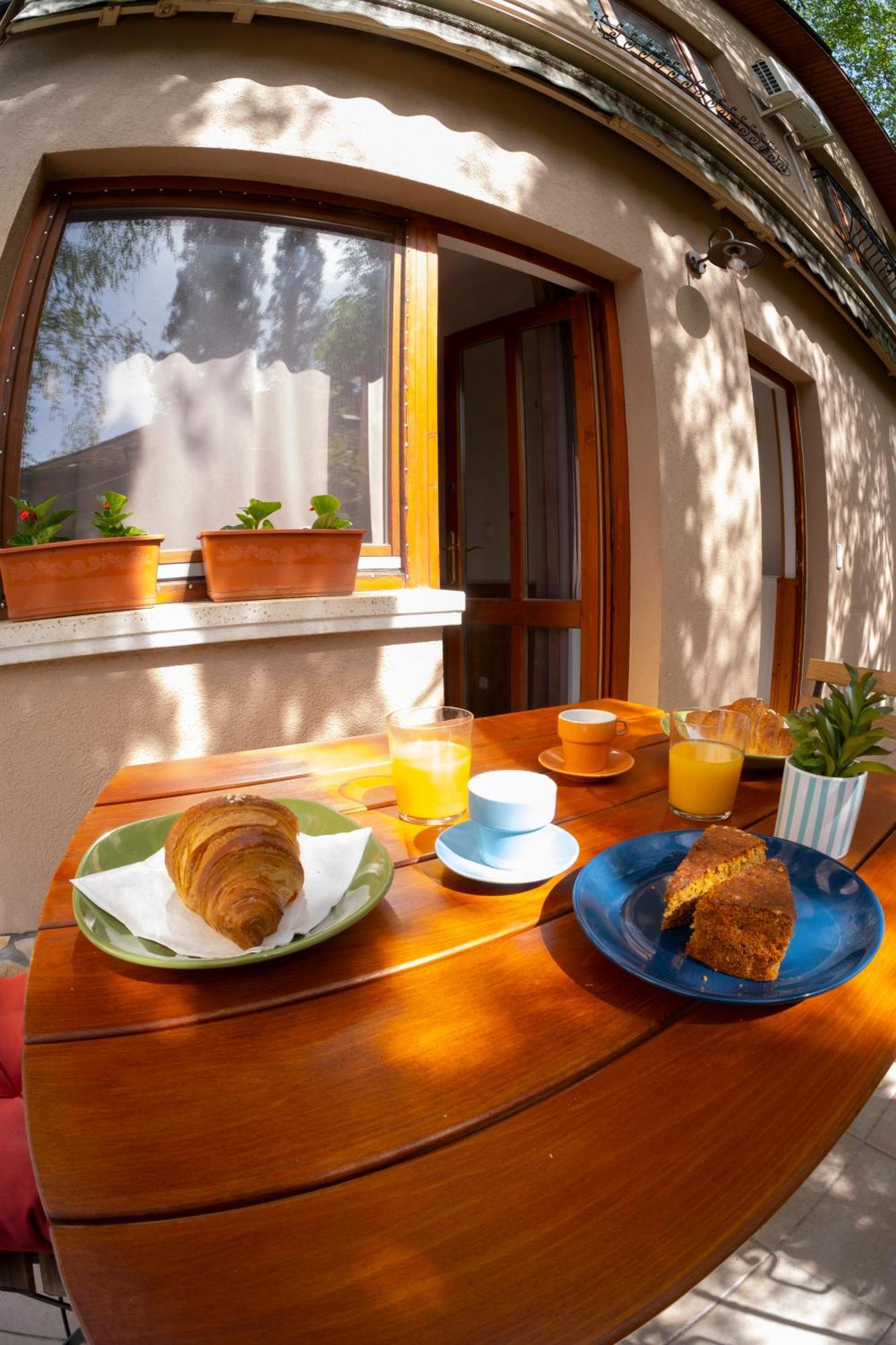 Double Room Terrace,1743439919:JPEG