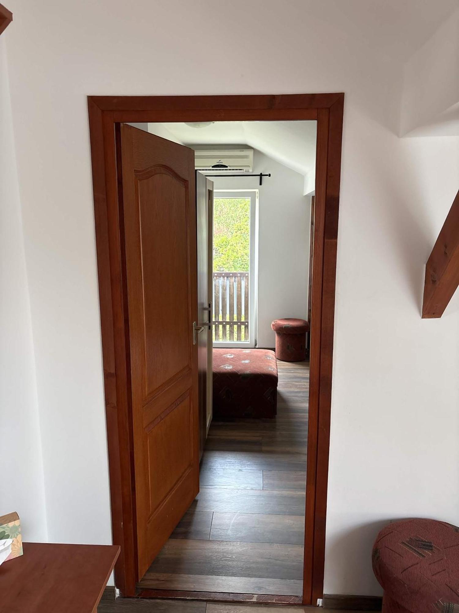 Family Room Shower,1772390654:JPEG