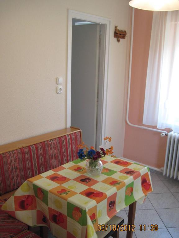 One-Bedroom Apartment Batsanyi Street 2,37463842:JPEG