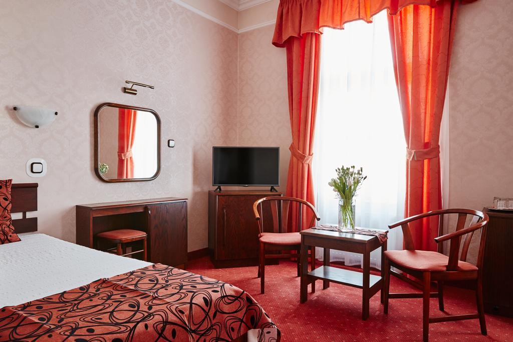 Dreibettzimmer mit Silvester-Package