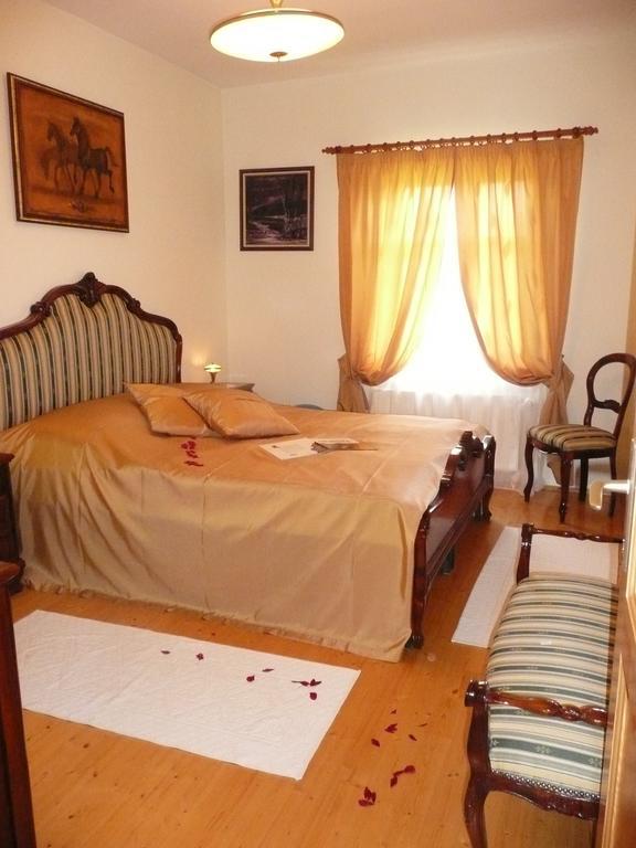 Apartman - kilátással a kertre