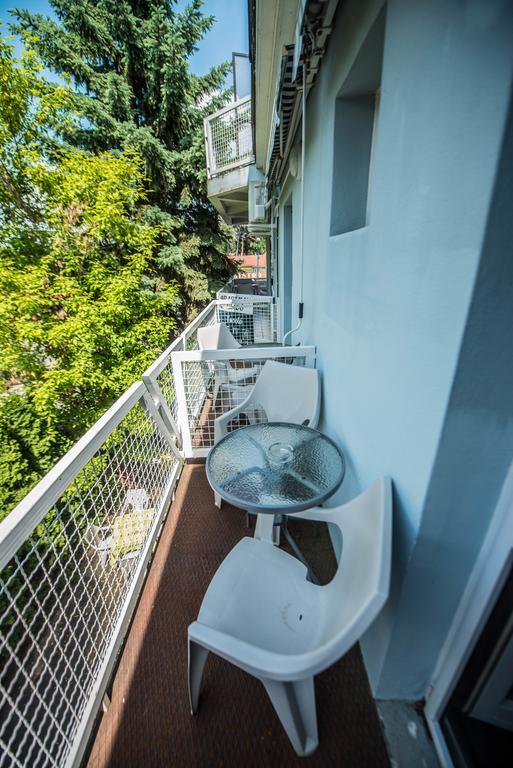 Apartment,1766128464:JPEG