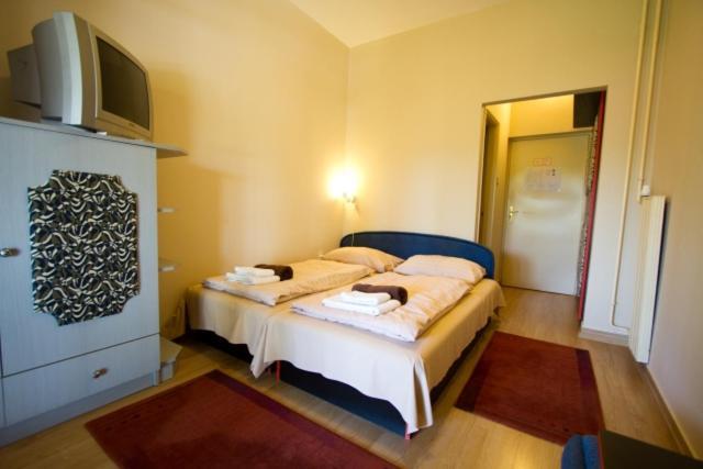 Deluxe Double Room,969890743:JPEG