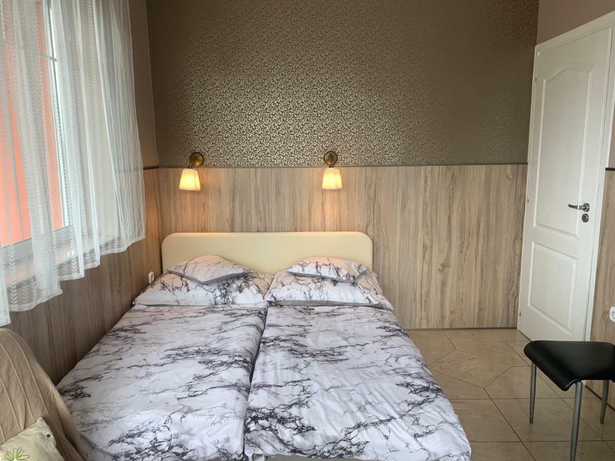 Two-Bedroom Apartment Balcony,663837180:JPEG