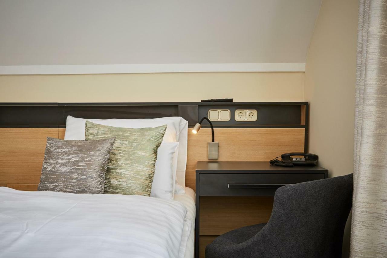 Standard Double or Twin Room Balcony