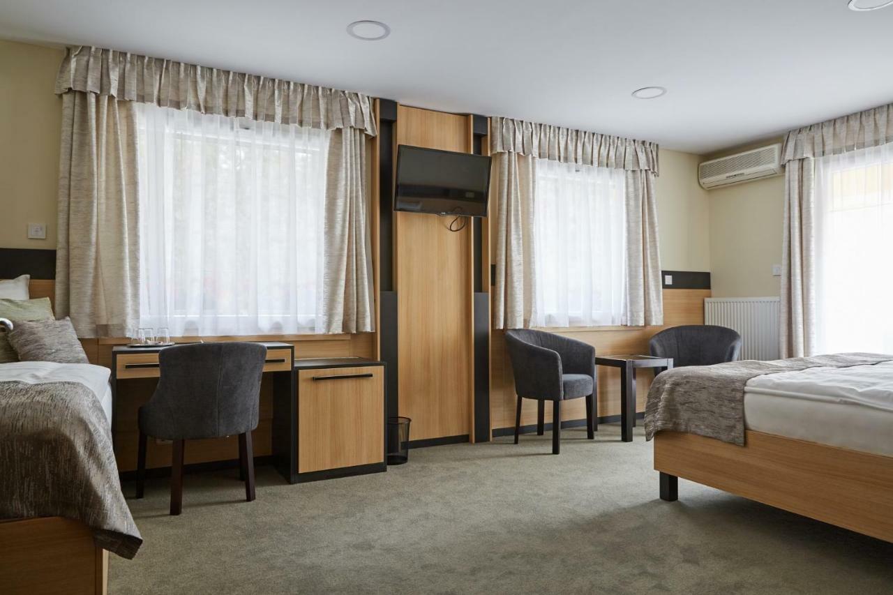 Double or Twin Room Disability Access