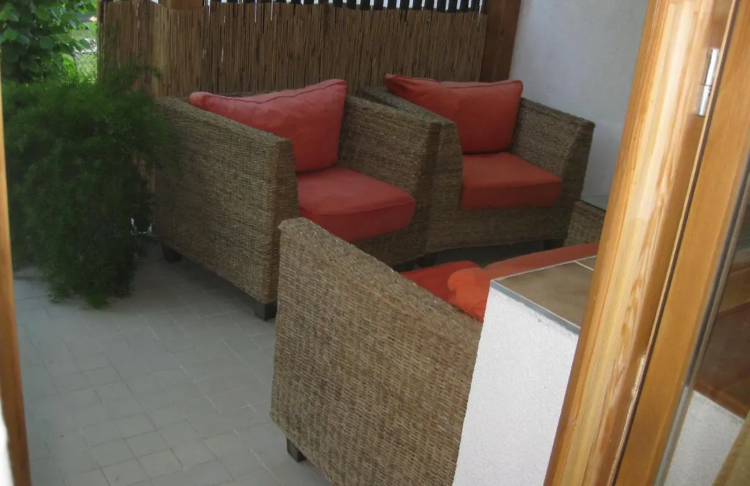 Parti Apartman-1