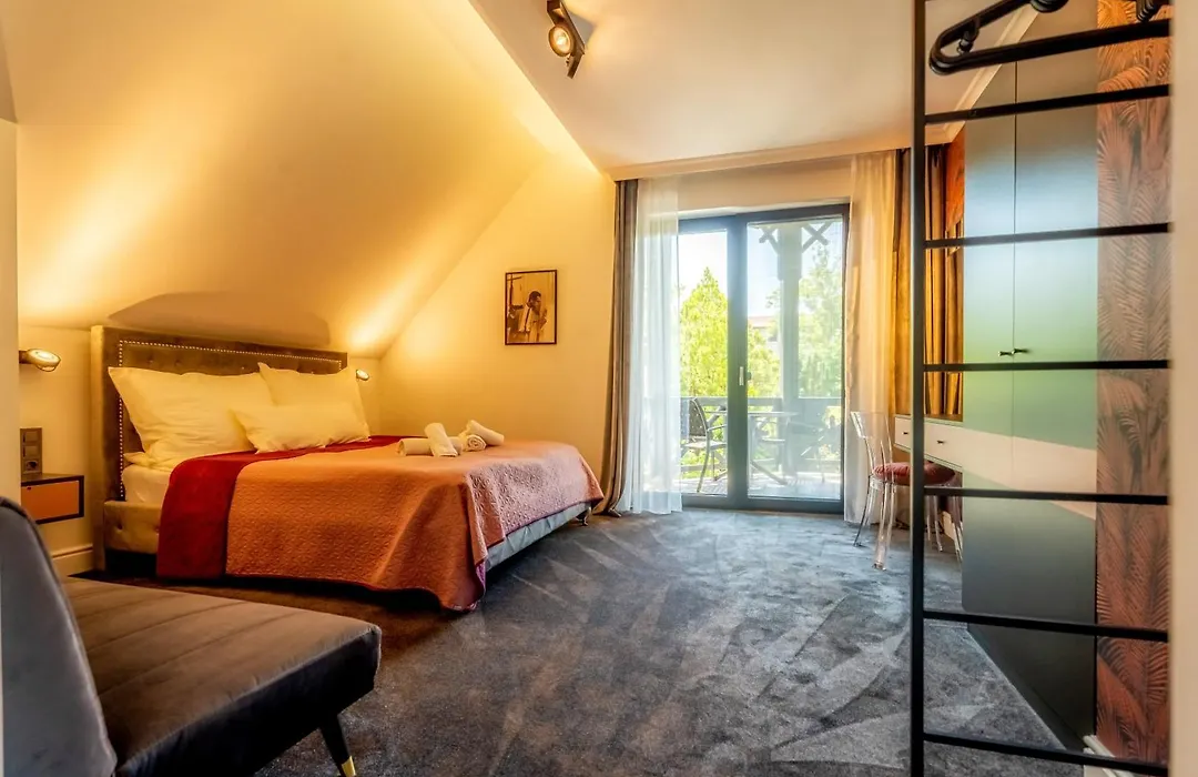 Villa Viktoria-1