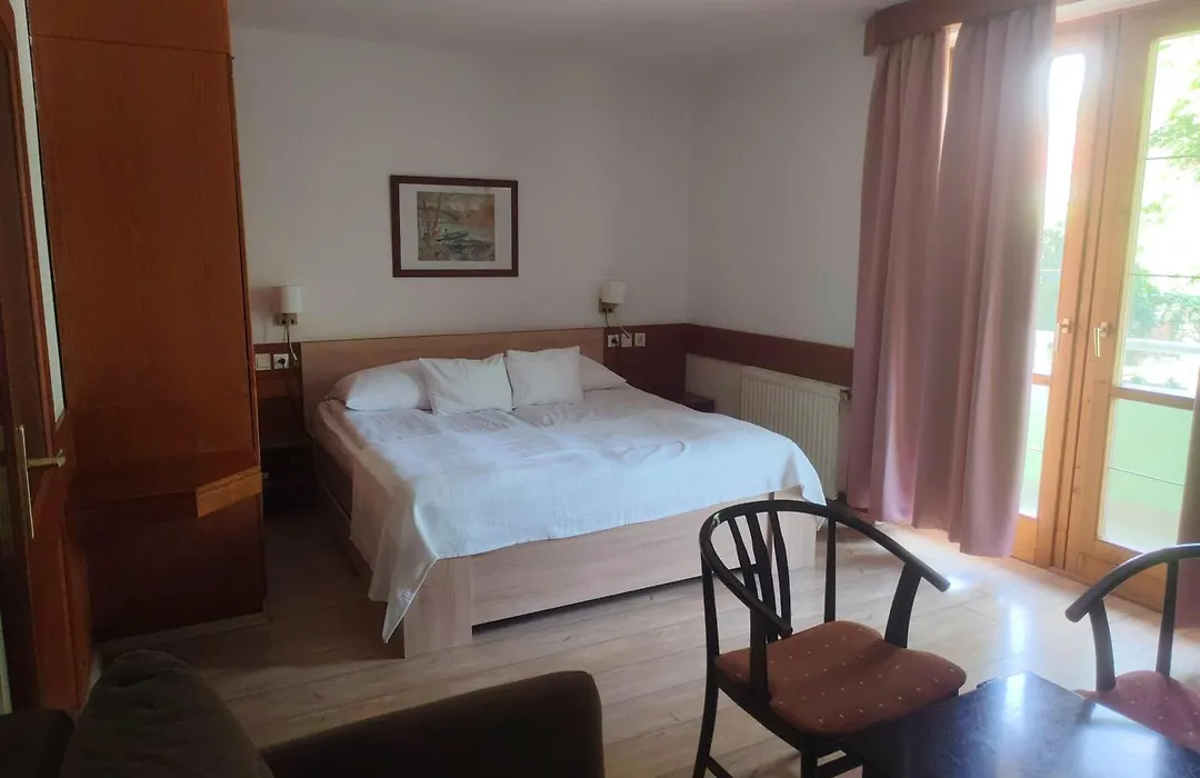 Abbázia Club Hotel Kék-1