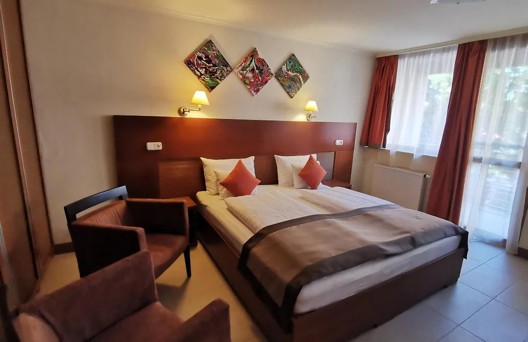 Hotel Villa Pax-1
