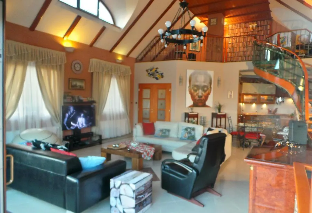 Lakewood Villa-1