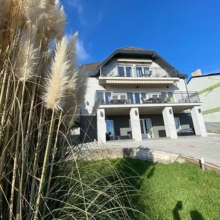 Balkon Apartmanhaz Panzio-2