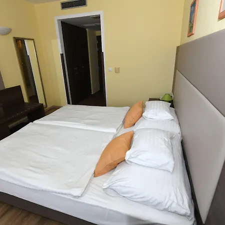 Jade Hotel-Ezüsthíd Hotel-2