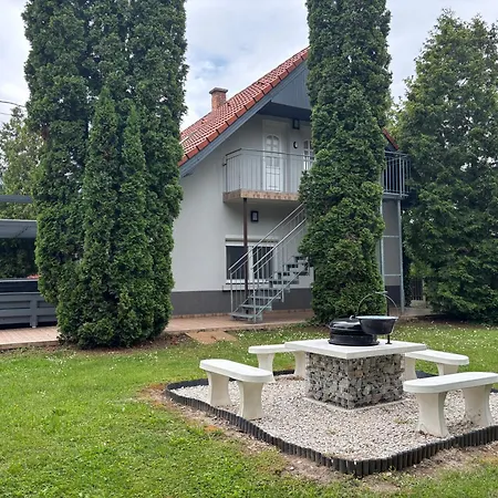 Dorothy Apartman-2