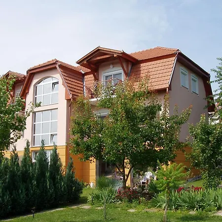 Katalin Apartmanhaz-2