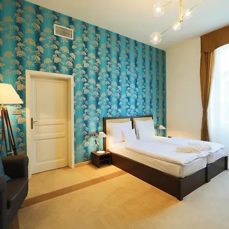 Ipoly Hotel Boutique Rooms & Suites-2