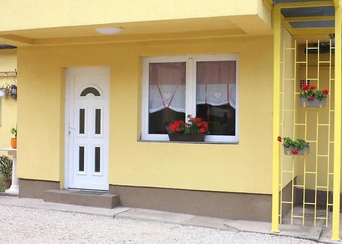 Well Living Apartments Balatonalmádi