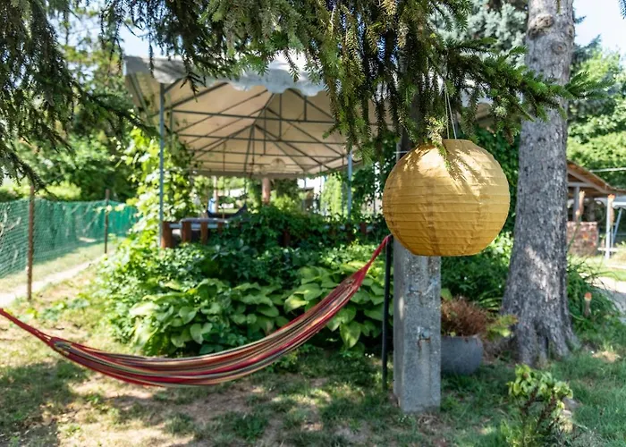 Liget Vendégház Révfülöp