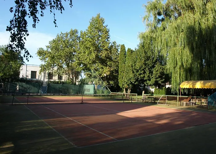 Garden Club Panzio Panzió Balatonmáriafürdő