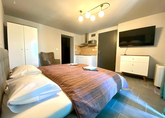 Balkon Apartmanhaz Panzio Balatonfüred