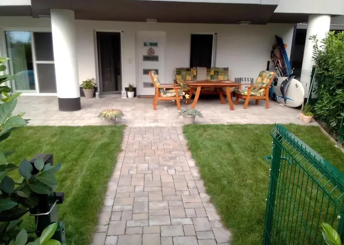 Admiral Green Apartman With Pool And Garden Siófok