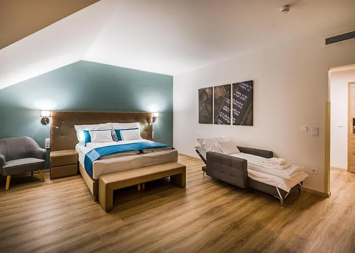 Kistuecsoek Food & Room Balatonszemes