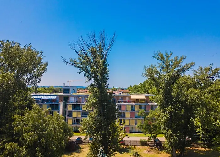 Mf Villa Azur Wellness Apartment Siófok