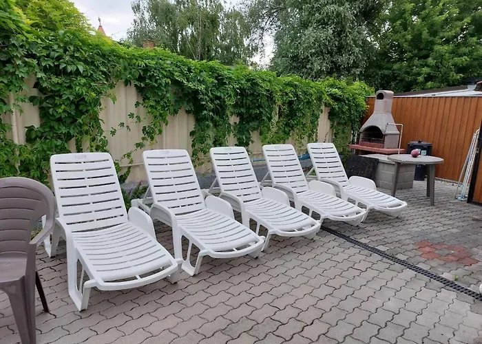 Hotel Adam Vendeghaz 2 Siófok