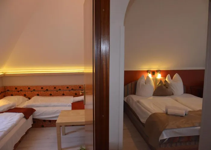 Adler Hotel & Restaurant Tihany