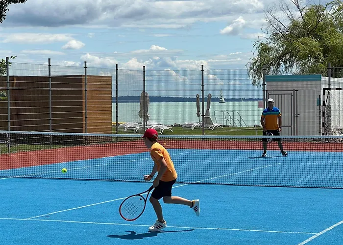 Hotel Marina Port Balatonkenese