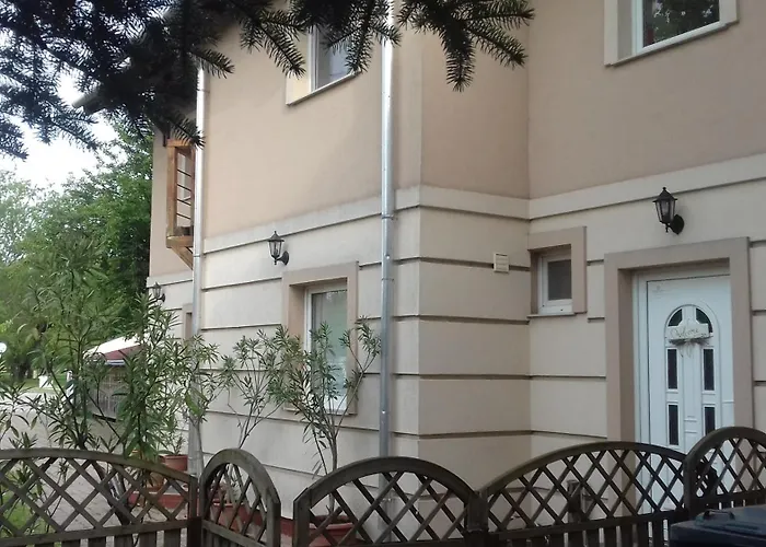 Sorompó Vendégház Balatonkenese