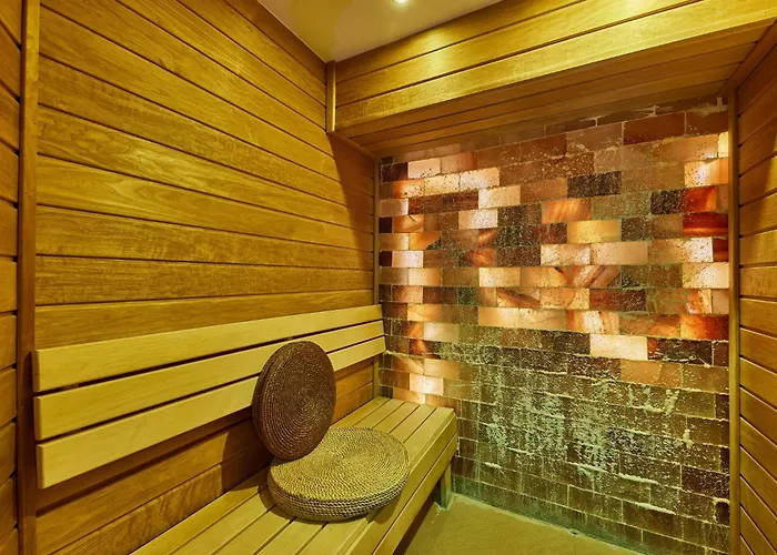 Gardony Hotels