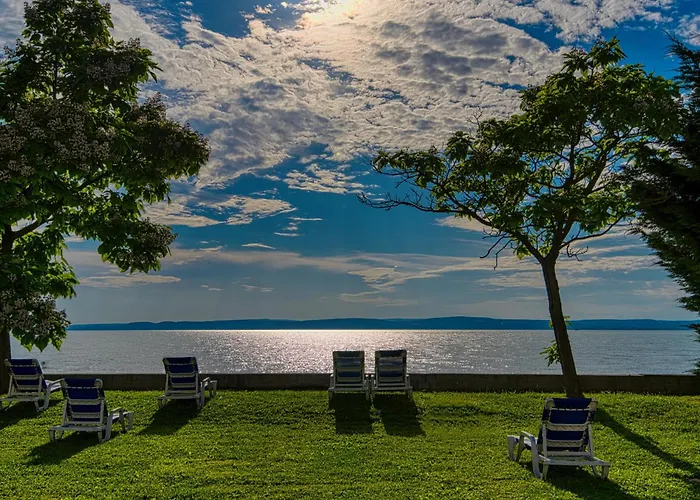 Világos Hotel Balatonvilágos