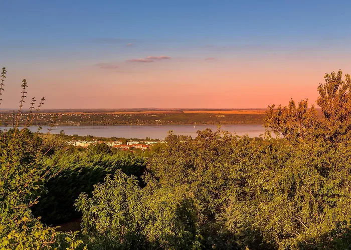 Azur Villa Balatonalmádi