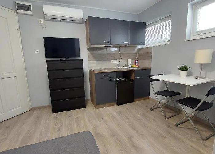 Kinizsi Udvar Apartmanház Balatonboglár