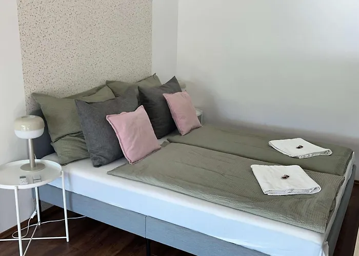 Pauzo Balaton Aparthotel Balatonföldvár