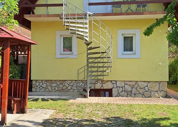 Vadasztanya Apartmanhazak Siófok