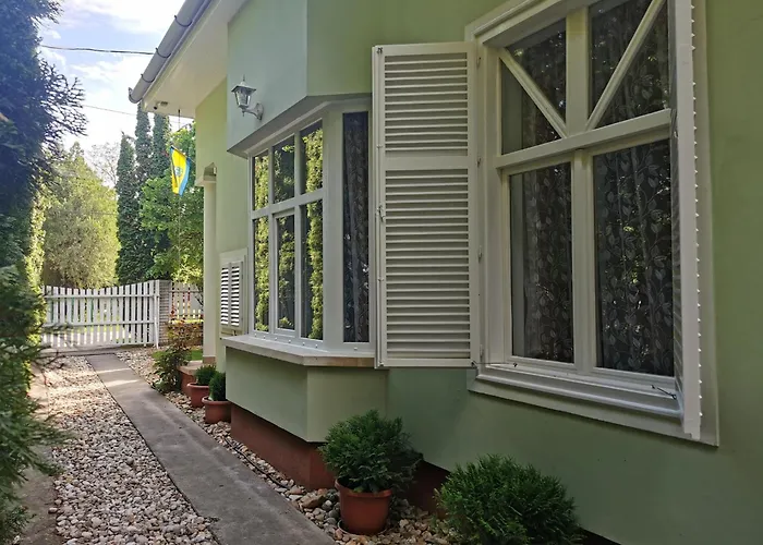 Csokonai Guesthouse Zamárdi