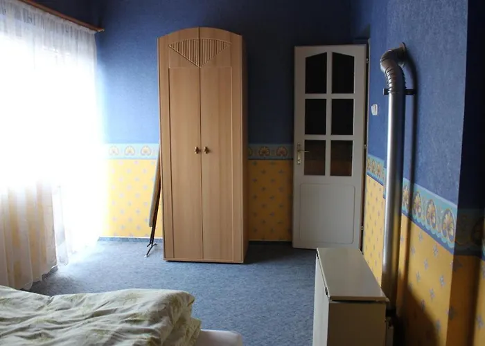 Orwa Apartmanok - Fenyofa Koez Zalakaros