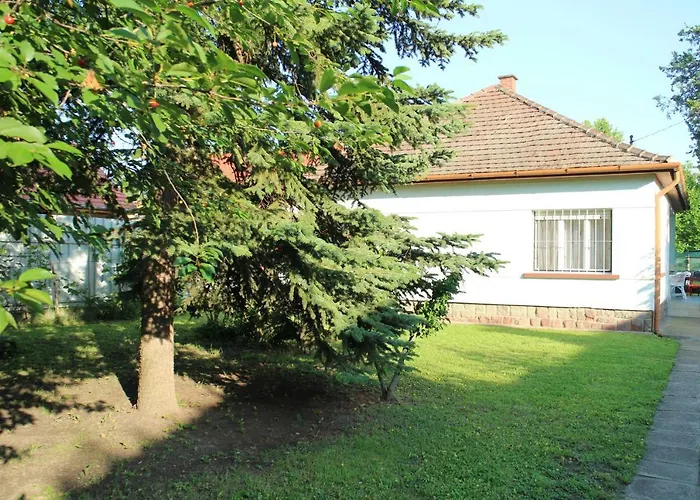Evelin Nyaralohaz Villa Siófok